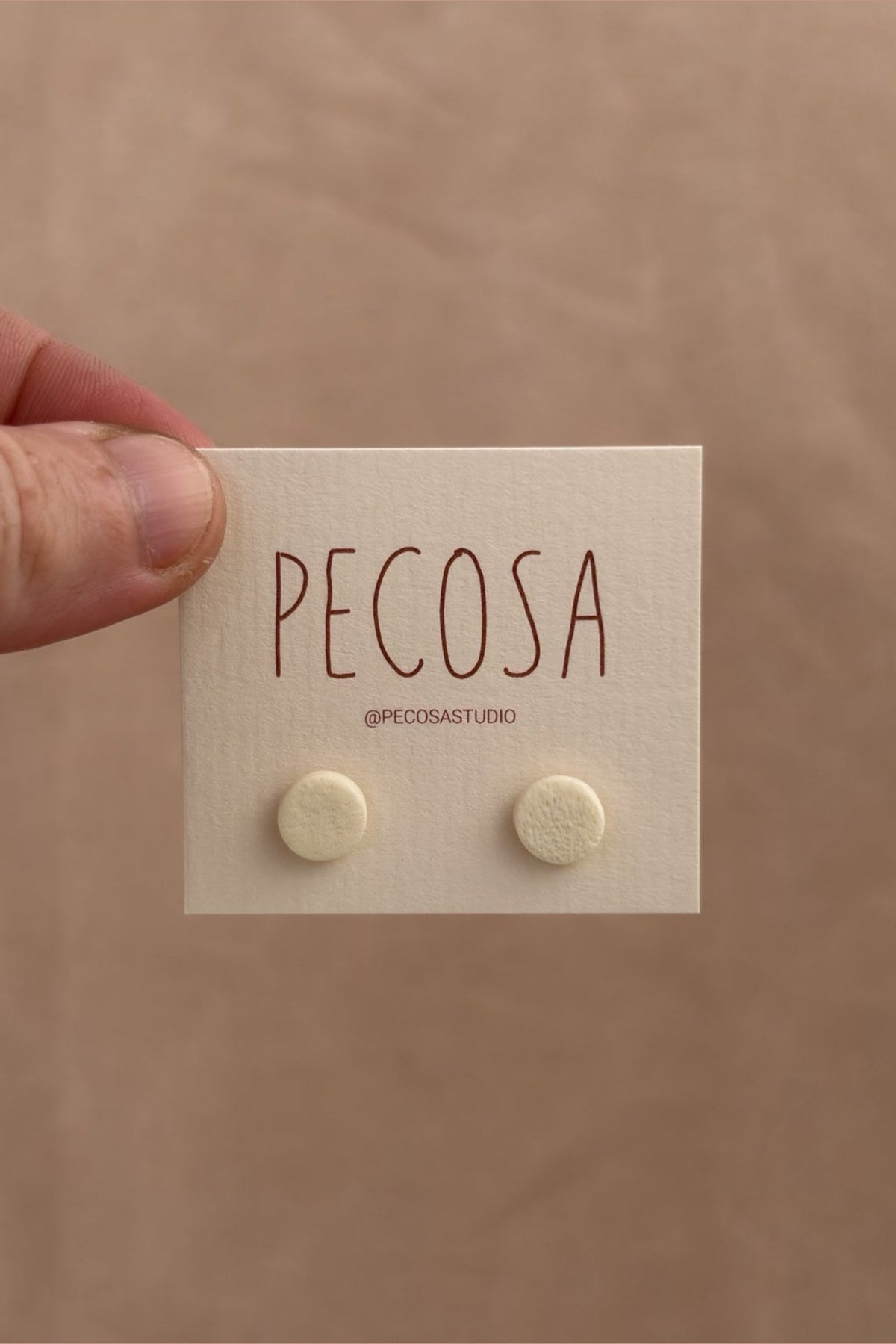 Pendientes NELA, capsula MARFIL