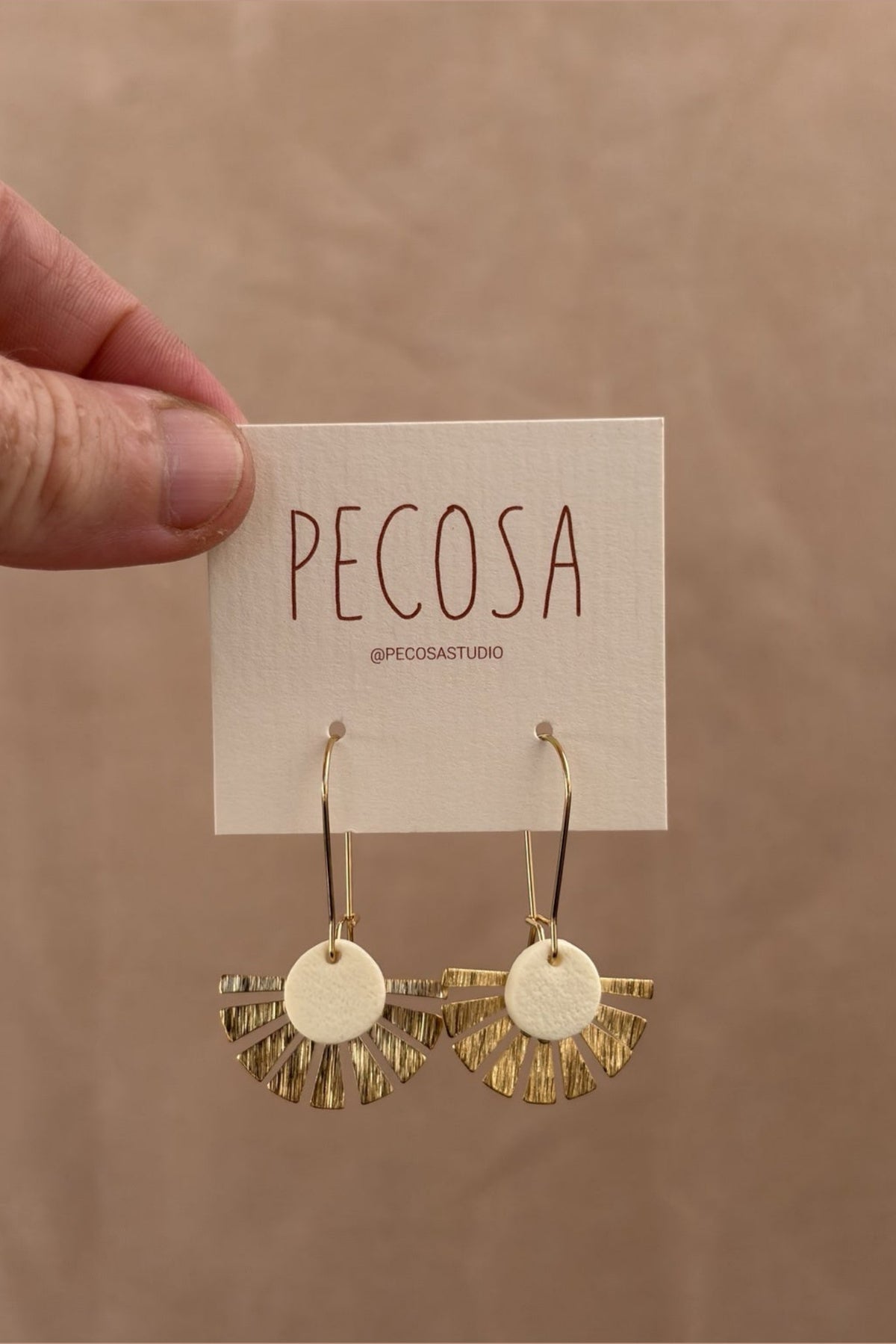 Pendientes MARGARITA, capsula MARFIL