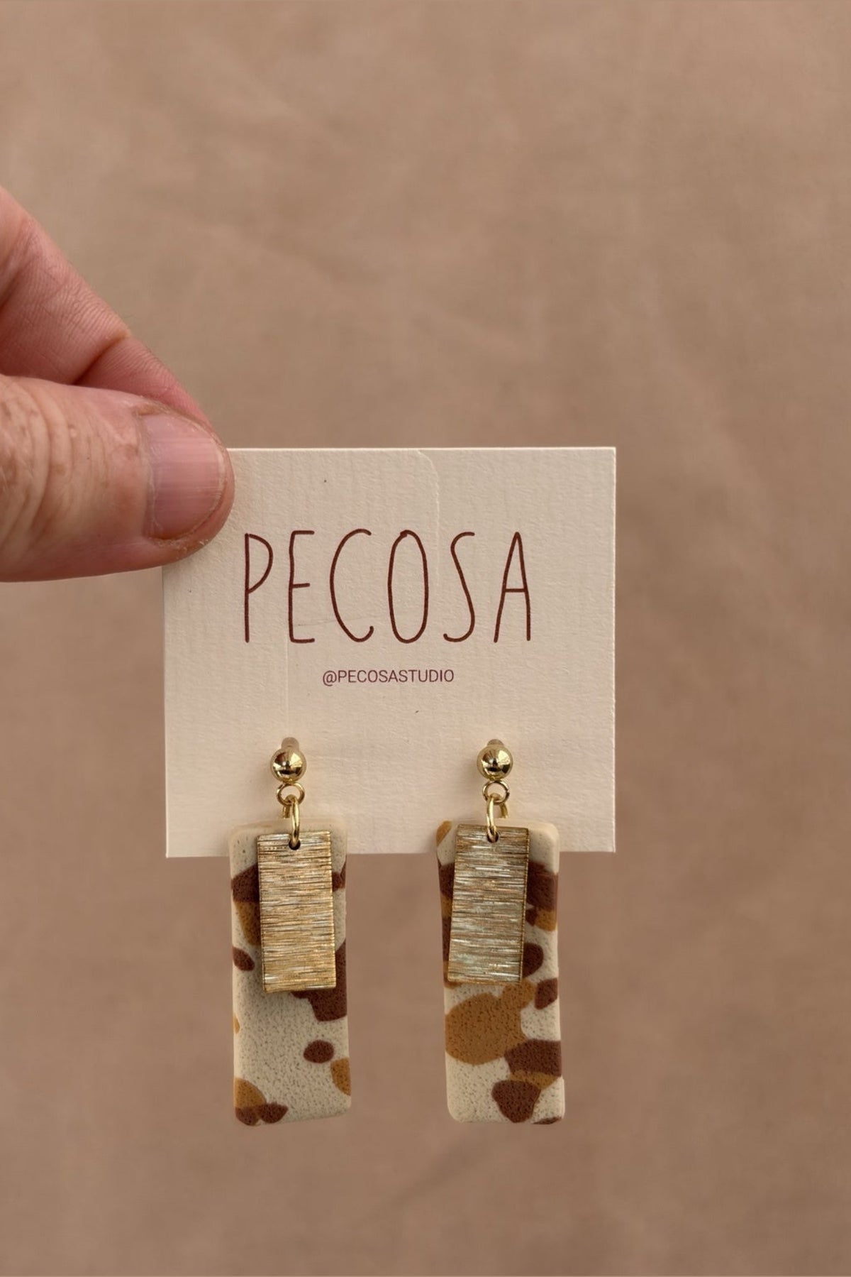 Pendientes AURI, capsula TIERRA